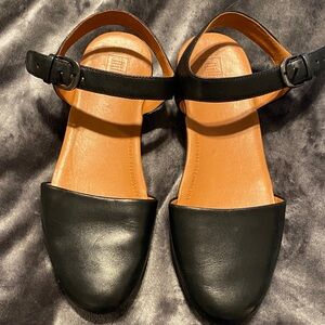 Fitflop Black and Tan Women's Sandals